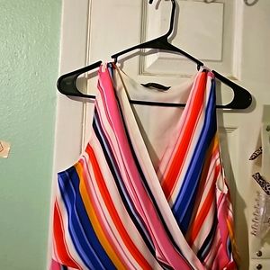 LG de colores azul , rosa , amarillo